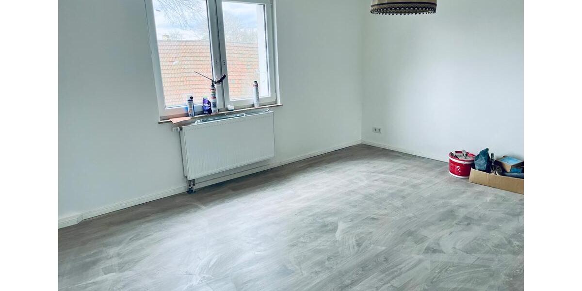 Etagenwohnung Hohenmölsen - 4 Zimmer, 84 m&sup2;, 515&euro; | Angebot:25747438