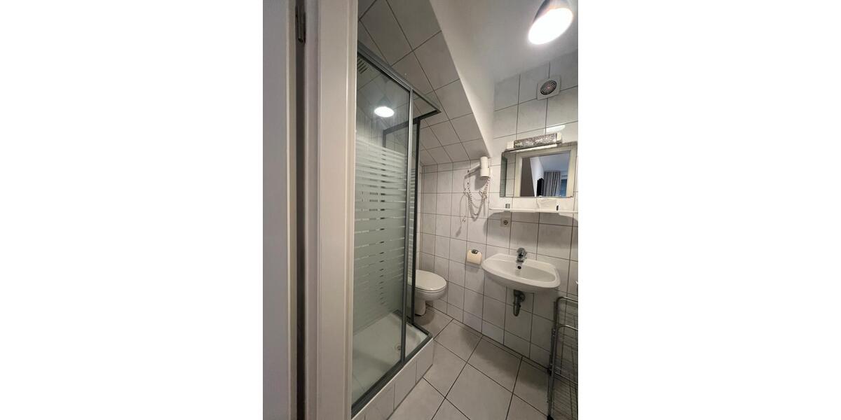 Etagenwohnung Pforzheim - 1 Zimmer, 15 m&sup2;, 700&euro; | Angebot:26135986