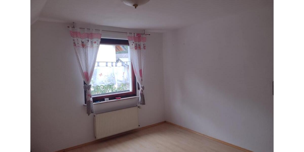 Etagenwohnung Bad Honnef - 3 Zimmer, 92 m&sup2;, 990&euro; | Angebot:25404241