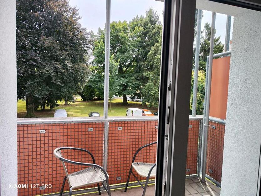 Möbliertes WG-Zimmer mit Balakon
