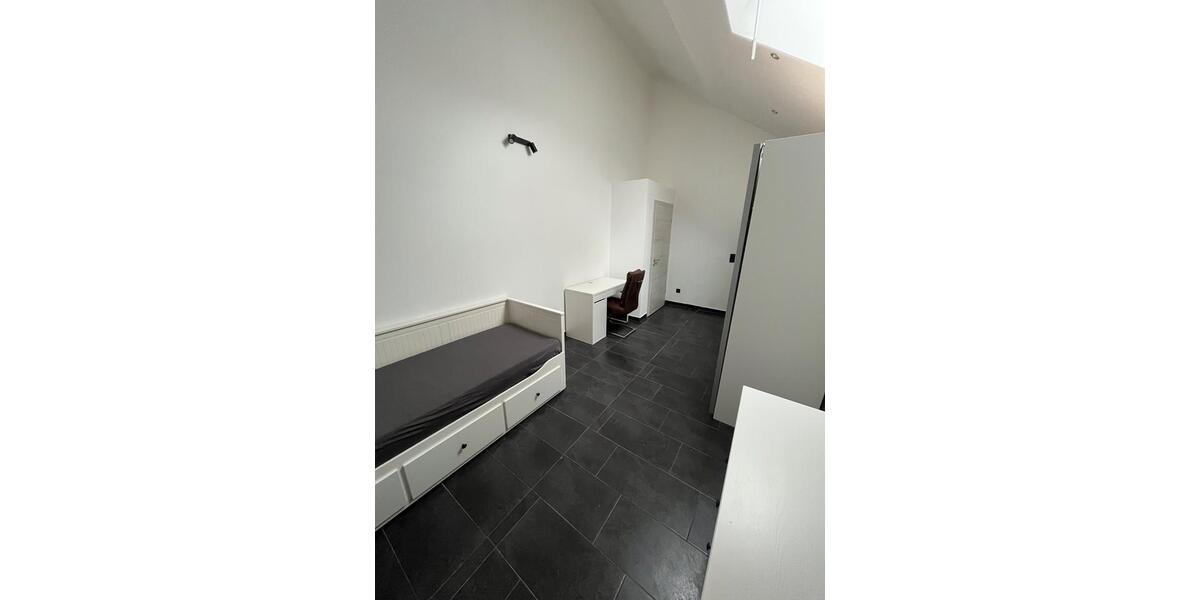 Wohnen auf Zeit Wolfsburg Almke - 8 Zimmer, 20 m&sup2;, 220&euro; | Angebot:24365670