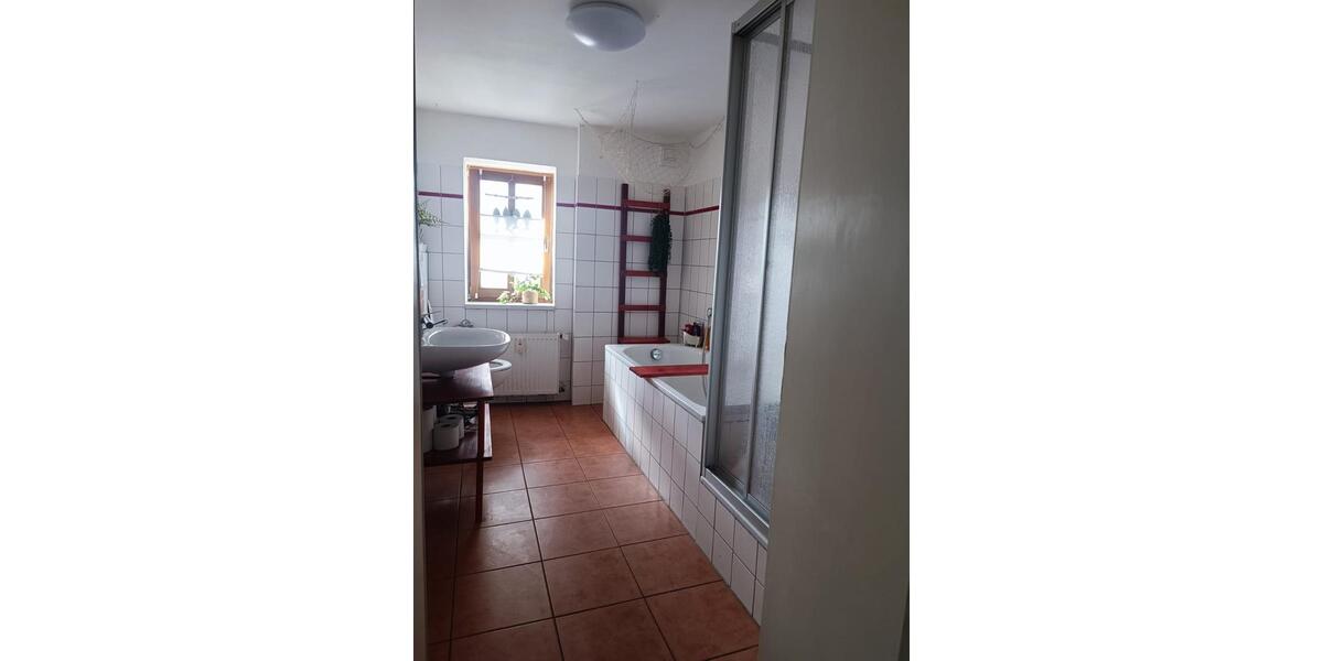 Etagenwohnung Ellrich - 3.5 Zimmer, 107 m&sup2;, 545&euro; | Angebot:22783105