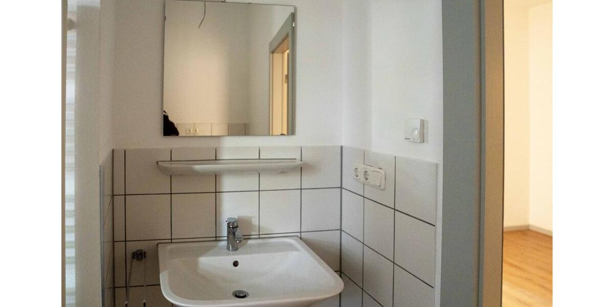 Erdgeschoßwohnung Deggendorf - 3 Zimmer, 122 m&sup2;, 1.099&euro; | Angebot:26618015