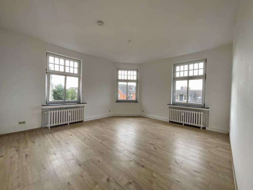 Wohnung zum Mieten in Bremerhaven 909 € 139.2 m² 5 zimmer