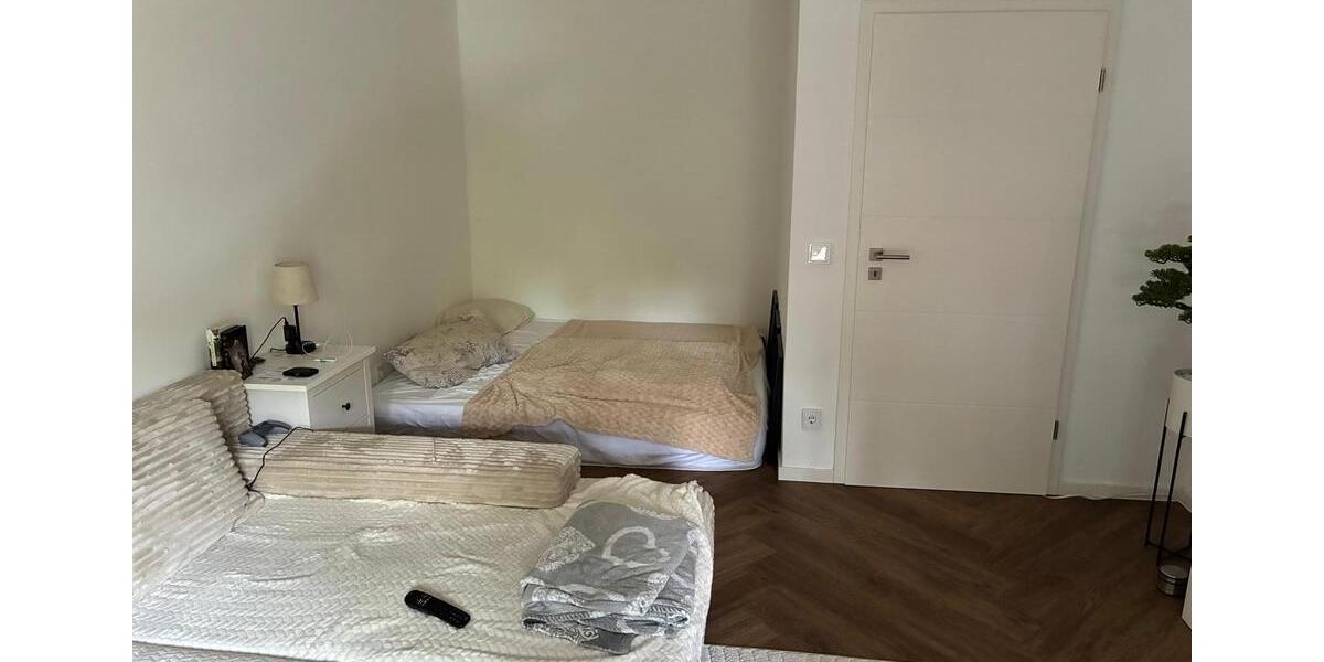 Etagenwohnung Sankt Augustin - 1.5 Zimmer, 42 m&sup2;, 840&euro; | Angebot:26296376