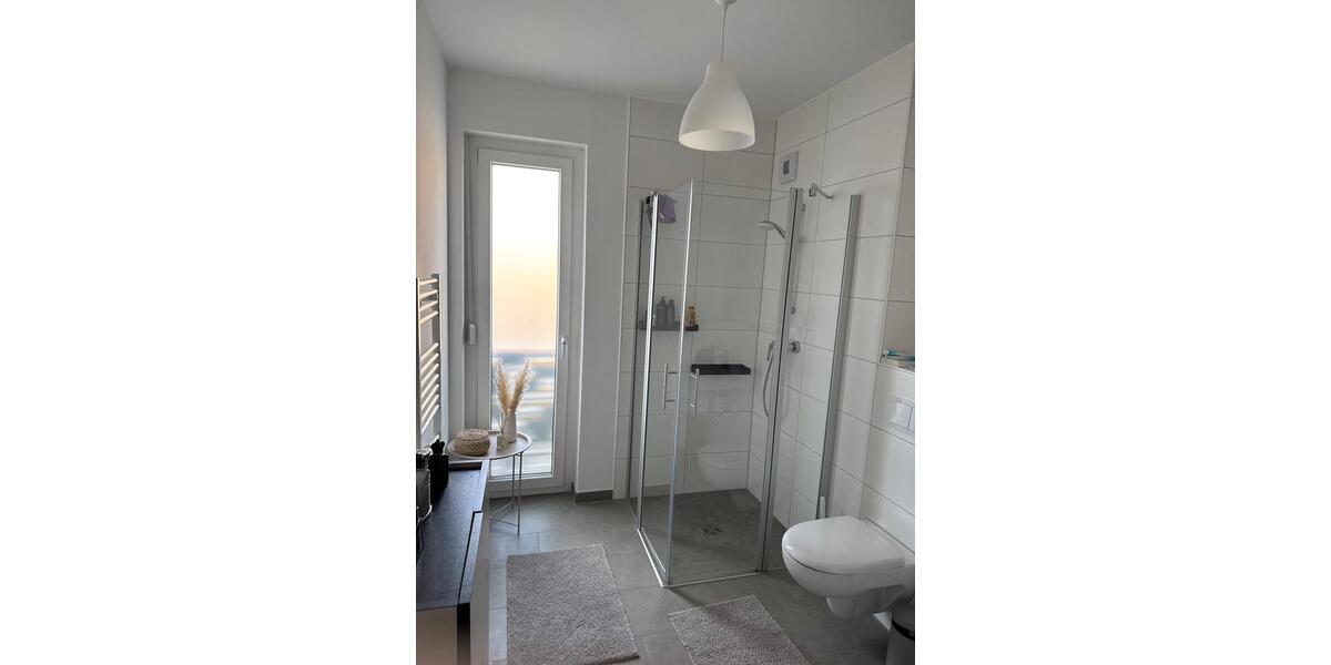 Erdgeschoßwohnung Düsseldorf Stadtbezirk 6 - 4 Zimmer, 132 m&sup2;, 1.965&euro; | Angebot:26505516