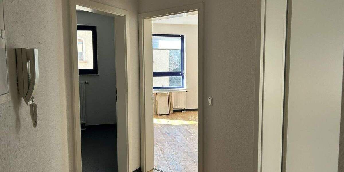 Etagenwohnung Zwickau Marienthal - 2 Zimmer, 56 m&sup2;, 390&euro; | Angebot:25475324