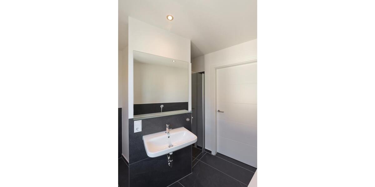 Stilvoll wohnen im Herzen Weimars – 3-Zimmer-Oase mit Terrasse & Balkon 3 zimmer