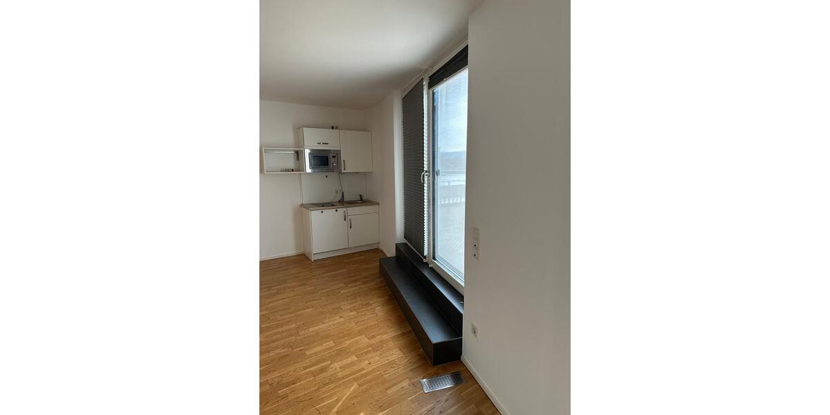Dachgeschoßwohnung Trier Feyen-Weismark - 1 Zimmer, 30 m&sup2;, 390&euro; | Angebot:25219897