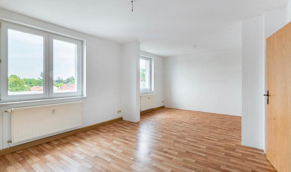 Dachgeschoßwohnung Genthin - 3 Zimmer, 90 m&sup2;, 675&euro; | Angebot:25308683