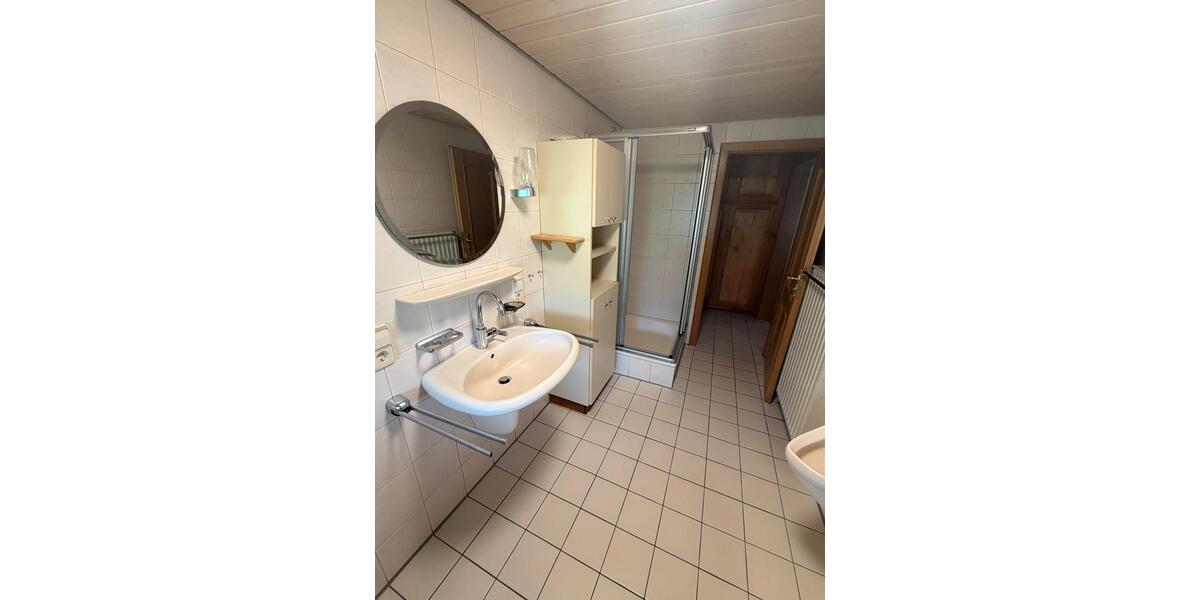 Dachgeschoßwohnung Immendingen - 3 Zimmer, 90 m&sup2;, 1.100&euro; | Angebot:26563732