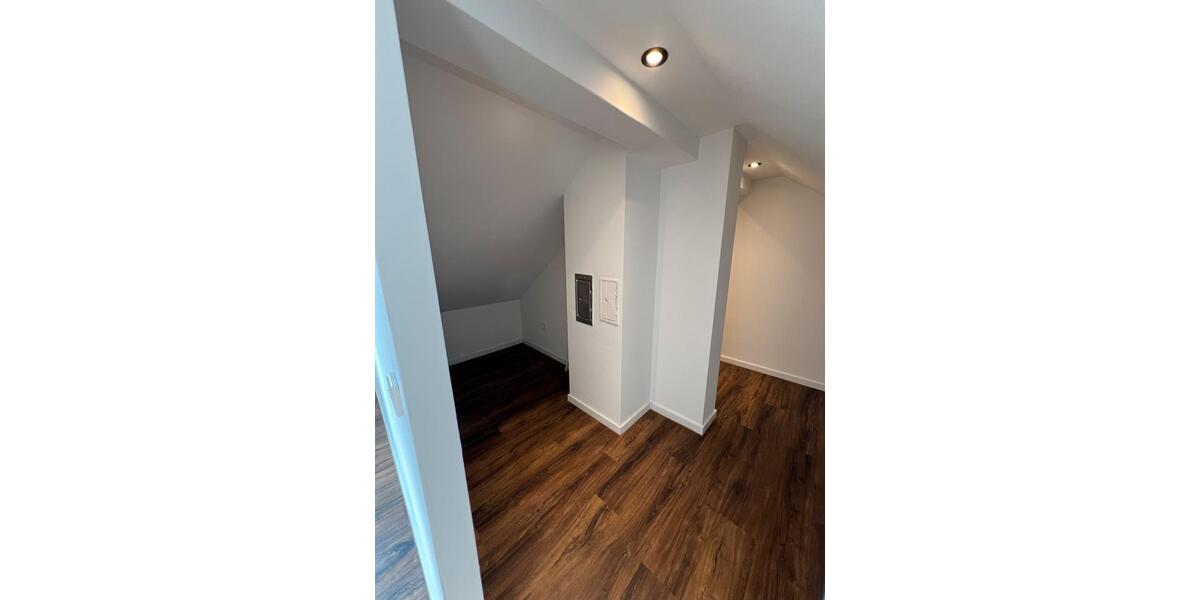 Maisonettewohnung renoviert+möbliert+2xBalkon+EBK+TG+Klimaanlage 3.5 zimmer