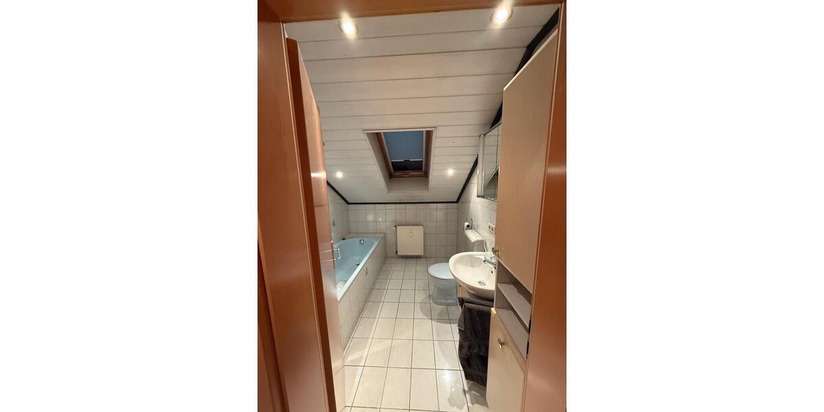 Dachgeschoßwohnung Wernberg-Köblitz Köblitz - 3 Zimmer, 100 m&sup2;, 580&euro; | Angebot:25959699