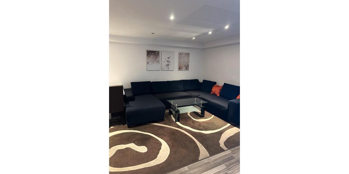 Etagenwohnung Hasselroth - 7 Zimmer, 200 m&sup2;, 2.500&euro; | Angebot:26557395
