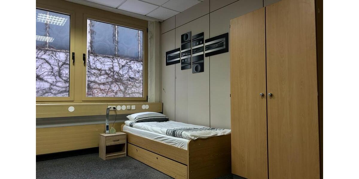 Wohnen auf Zeit Würzburg Lengfeld - 5 Zimmer, 250 m&sup2;, 23&euro; | Angebot:26060455