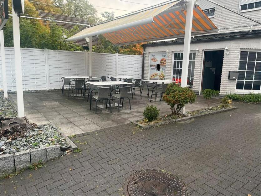 Restaurant mit 2 Lieferfahrzeugen Betriebs- & Übergabebereit zimmer