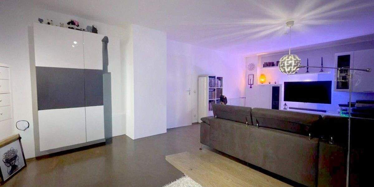 Etagenwohnung Oberhausen Altstadt-Mitte - 3 Zimmer, 113 m&sup2;, 945&euro; | Angebot:25748239