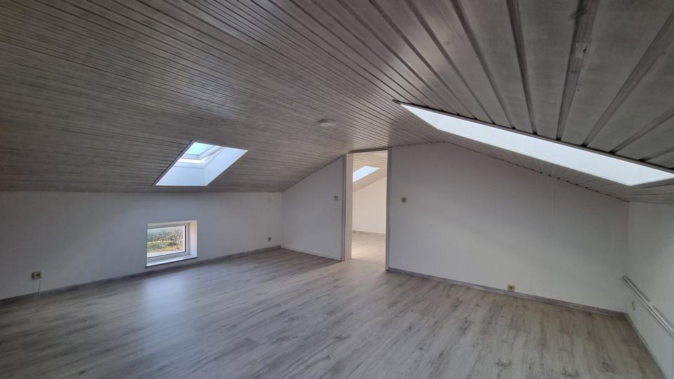 Dachgeschoßwohnung Tarp - 2 Zimmer, 68 m&sup2;, 650&euro; | Angebot:24716960