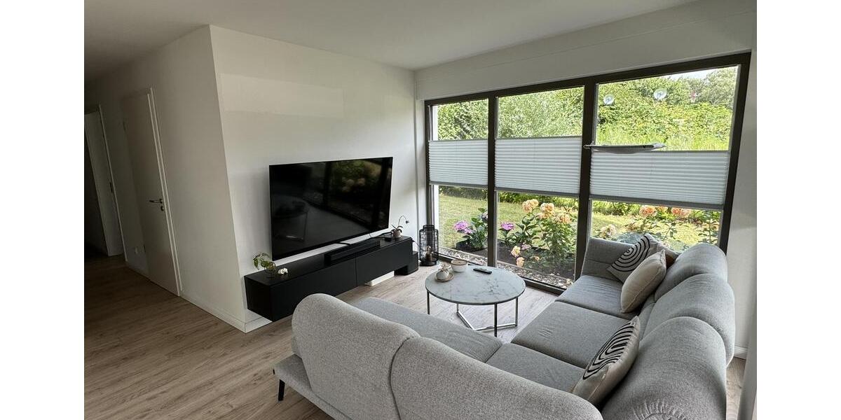 Erdgeschoßwohnung Rostock Hohe Düne - 3 Zimmer, 100 m&sup2;, 1.500&euro; | Angebot:25053839