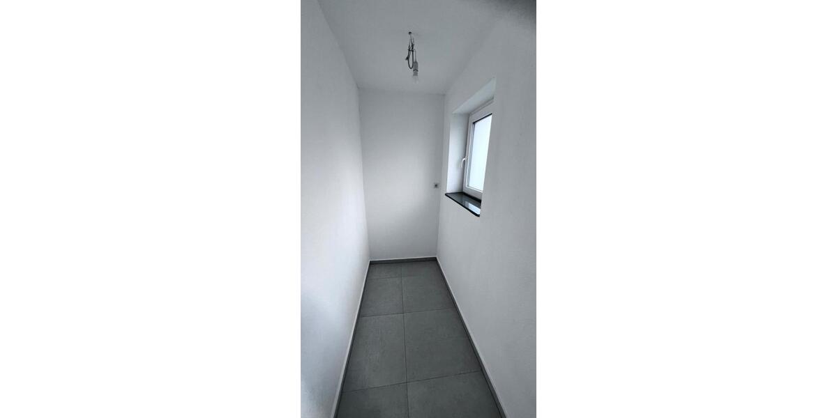 Etagenwohnung Hückelhoven - 3 Zimmer, 82 m&sup2;, 1.100&euro; | Angebot:25596613