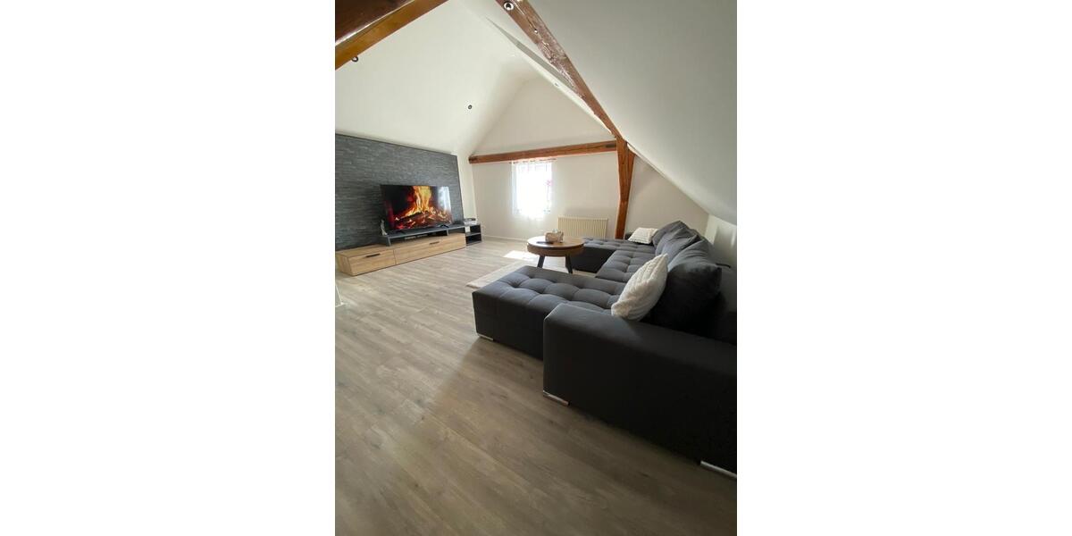 Dachgeschoßwohnung Münsterhausen - 4 Zimmer, 91 m&sup2;, 925&euro; | Angebot:26040568