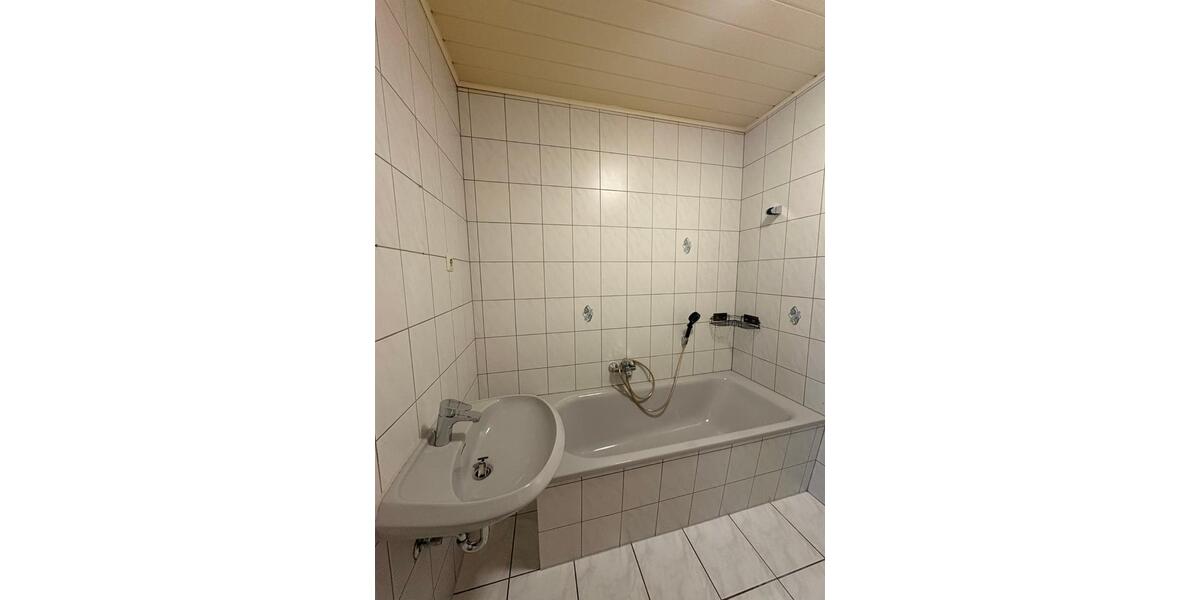 Etagenwohnung Auerbach/Vogtland Vogtland - 3 Zimmer, 61 m&sup2;, 335&euro; | Angebot:26365866
