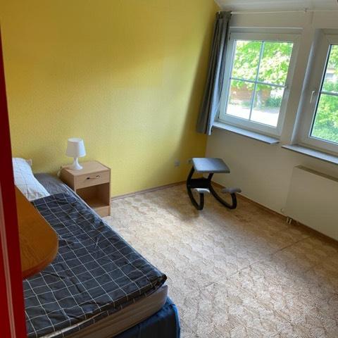 Wohnen auf Zeit Nauen - 4 Zimmer, 160 m&sup2;, 120&euro; | Angebot:26598358