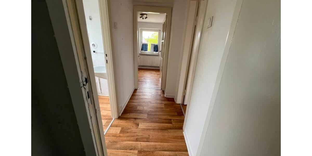 Dachgeschoßwohnung Kellinghusen - 1.5 Zimmer, 27 m&sup2;, 308&euro; | Angebot:26646826