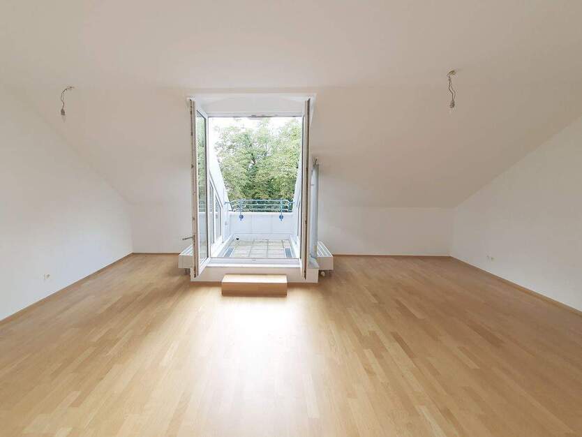 Charm. 1 Zi. Dachgeschosswhg., kl. Terrasse, TG, 39,3 m² in Puchheim sucht Single 1 zimmer