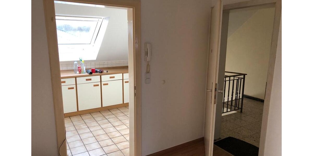 Dachgeschoßwohnung Morsbach - 2 Zimmer, 48 m&sup2;, 290&euro; | Angebot:25632967