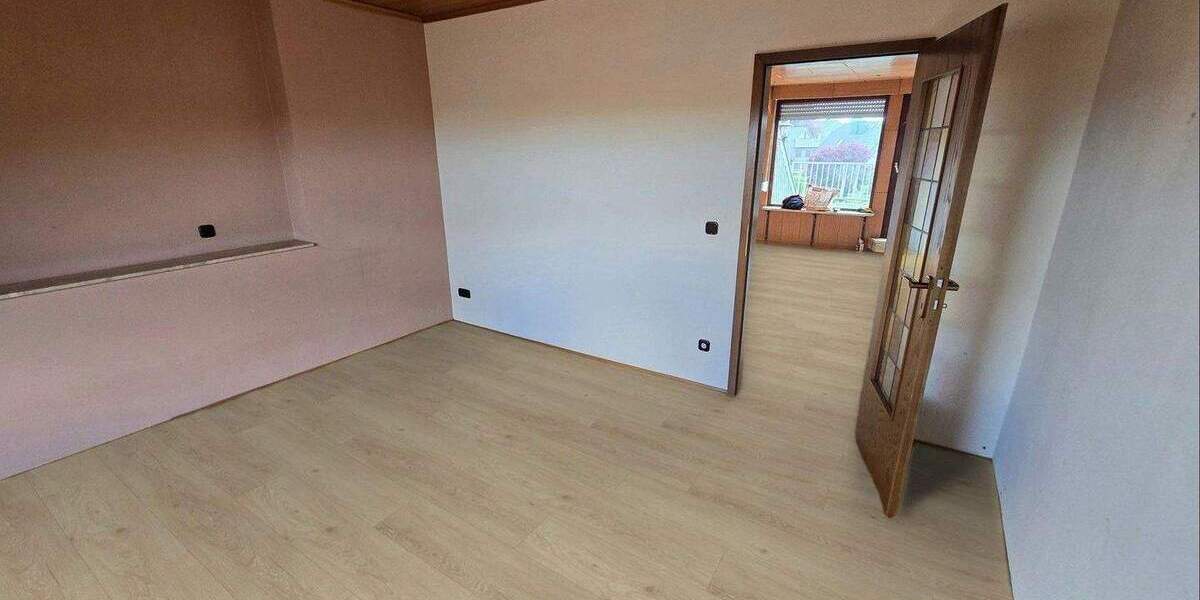 Etagenwohnung Aachen-Verlautenheide Verlautenheide - 3 Zimmer, 105 m&sup2;, 890&euro; | Angebot:25103050