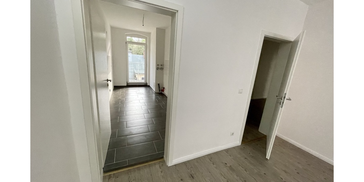 moderne 4 Raum Wohnung mit Balkon, Bad mit Wanne in Gera-Pforten! - Etagenwohnung Gera Pforten | Angebot:27265827