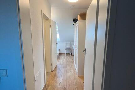 Wohnen auf Zeit Moosinning - 1 Zimmer, 13 m&sup2;, 600&euro; | Angebot:24775088