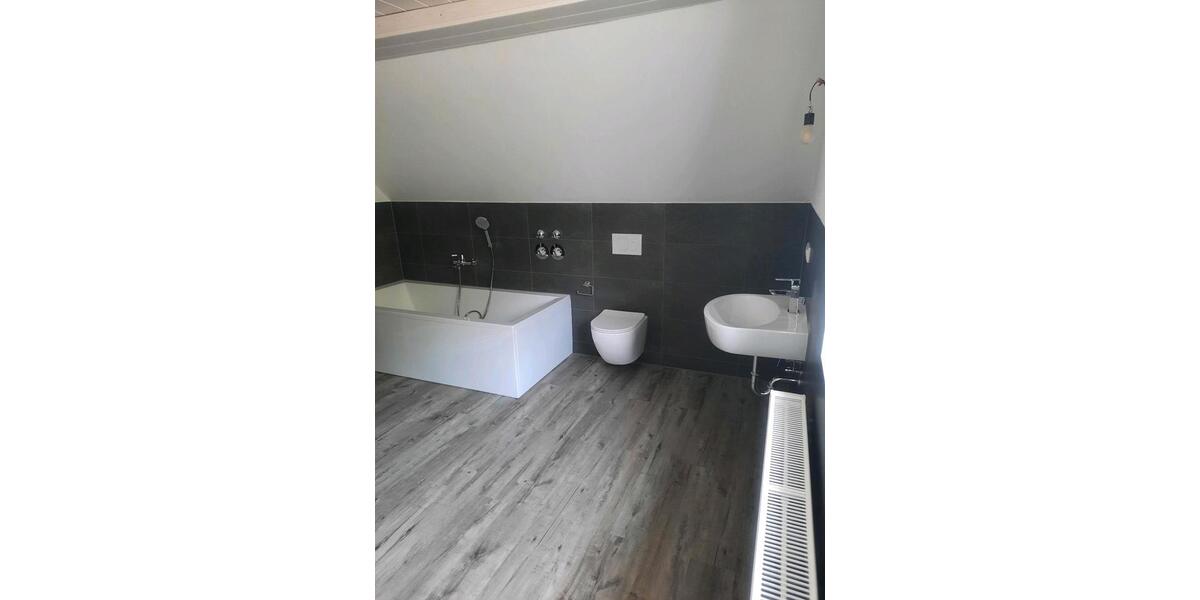 Dachgeschoßwohnung Buttenwiesen - 3 Zimmer, 61 m&sup2;, 930&euro; | Angebot:26580914