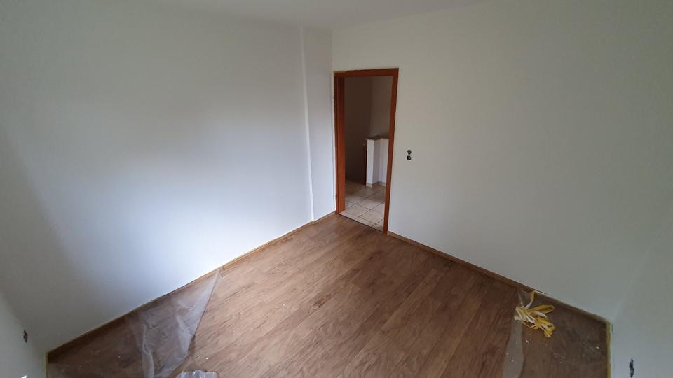 Idyllische Haushälfte, Erdgeschoß, Keller, Terasse, Garten 2 zimmer