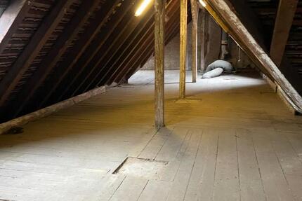 Lagerraum im Dachgeschoss in der Weststadt zu vermieten zimmer