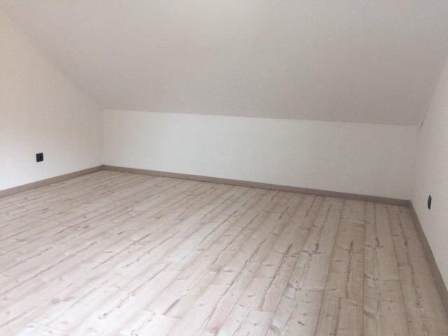 Dachgeschoßwohnung Neumarkt in der Oberpfalz Altenhof - 2 Zimmer, 60 m&sup2;, 800&euro; | Angebot:26085067