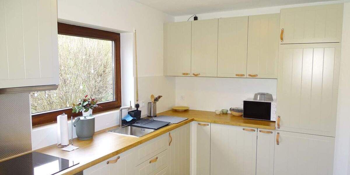 Etagenwohnung Lörrach Stetten - 3 Zimmer, 140 m&sup2;, 2.000&euro; | Angebot:26128306