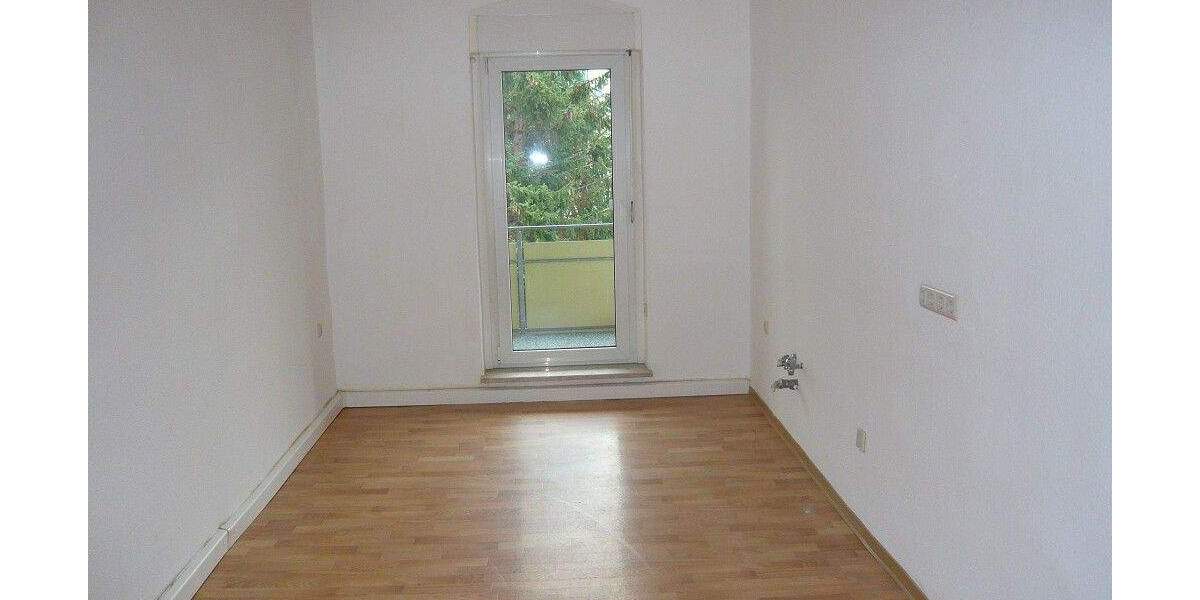Etagenwohnung Riesa Gröba - 2 Zimmer, 64 m&sup2;, 356&euro; | Angebot:25688440