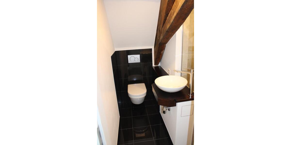 Dachgeschoßwohnung Idstein - 2 Zimmer, 82 m&sup2;, 1.130&euro; | Angebot:25759553