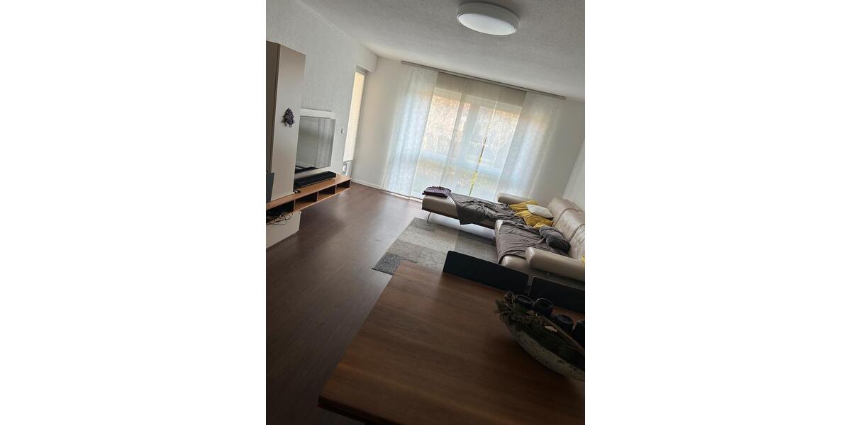 Helles WG-Zimmer mit Terrasse | Zentrale Lage | 500€ warm 3 zimmer