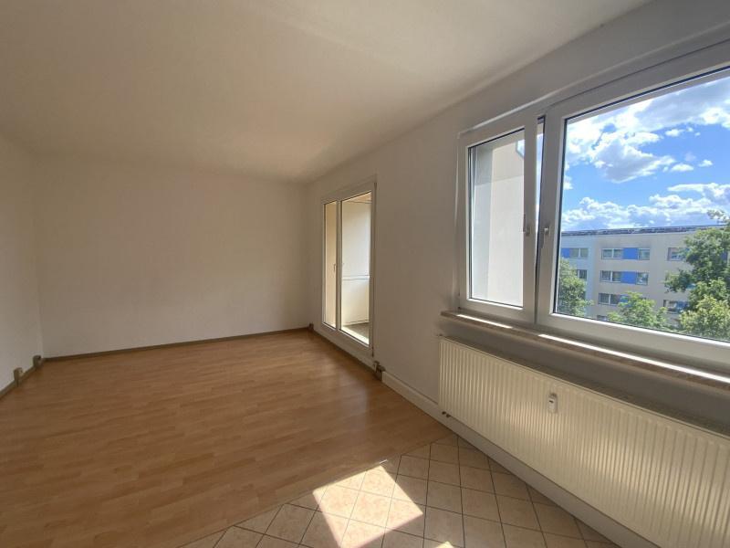 4 -Zimmerwohnung mit Balkon in ruhiger Wohnlage zimmer