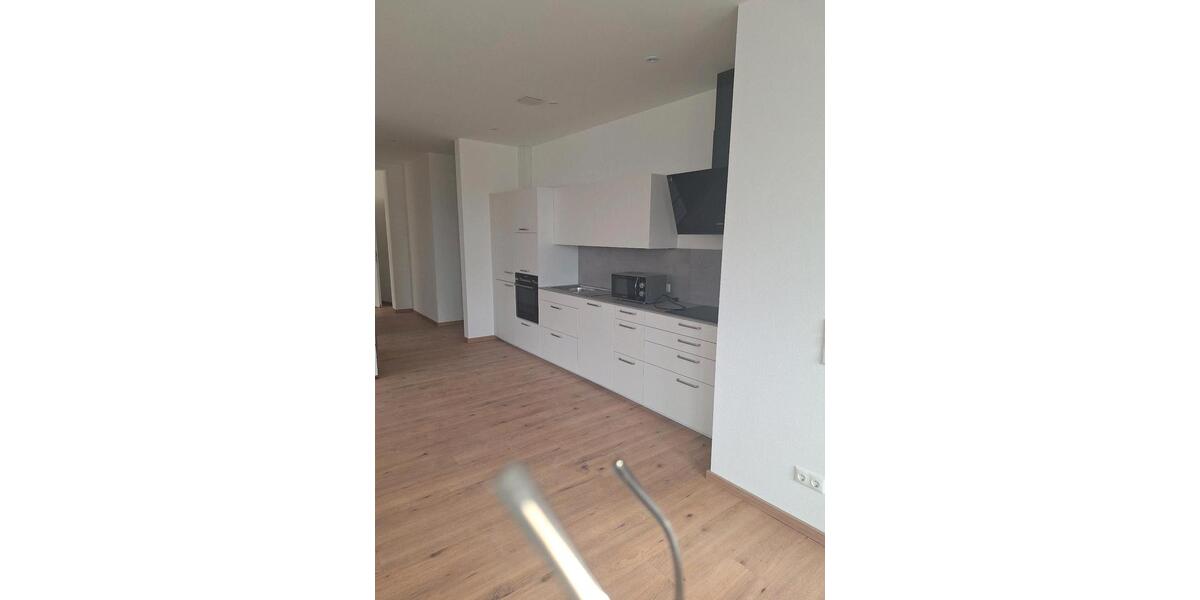 Etagenwohnung Wonfurt Steinsfeld - 1 Zimmer, 102 m&sup2;, 960&euro; | Angebot:26430054