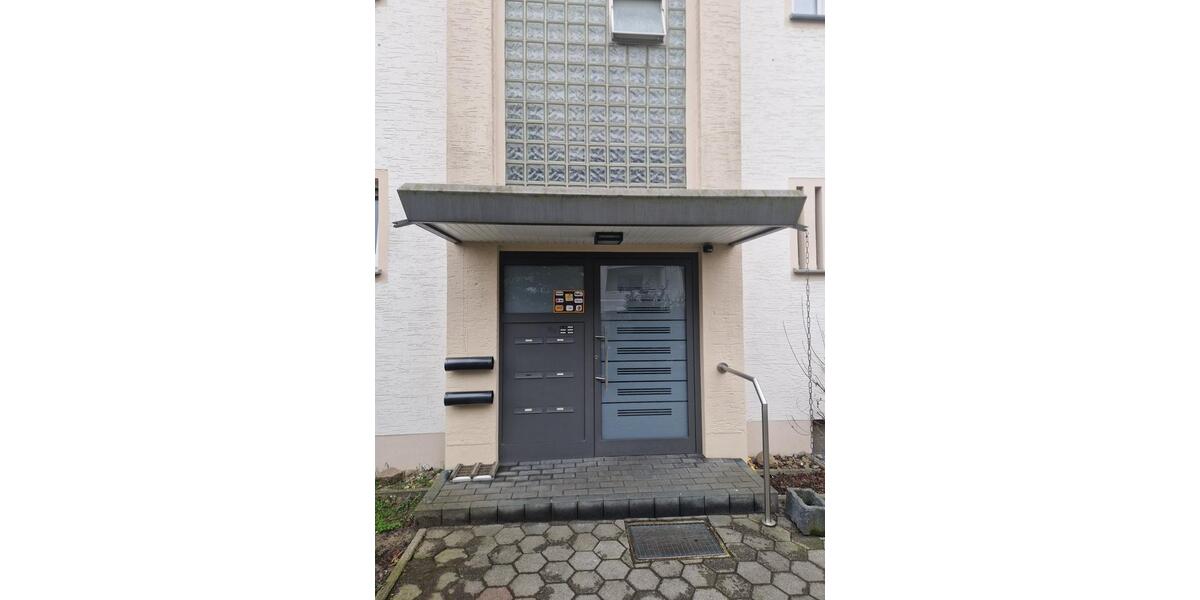 Etagenwohnung Halle - 4 Zimmer, 92 m&sup2;, 850&euro; | Angebot:25805532