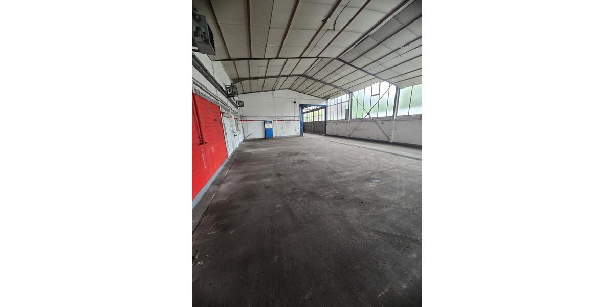 !!BIS ZU 3 MONATEN MIETFREI!! Großzügige Halle mit Büro und Parkplätzen in Duisburg! zimmer