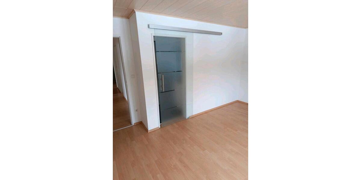 Erdgeschoßwohnung Gräfenberg - 4 Zimmer, 100 m&sup2;, 800&euro; | Angebot:26050483
