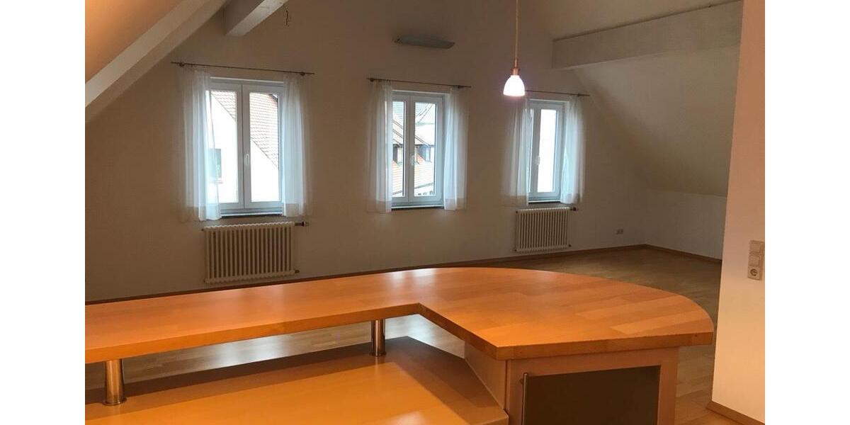 Dachgeschoßwohnung Sigmaringen - 3 Zimmer, 85 m&sup2;, 990&euro; | Angebot:24830904