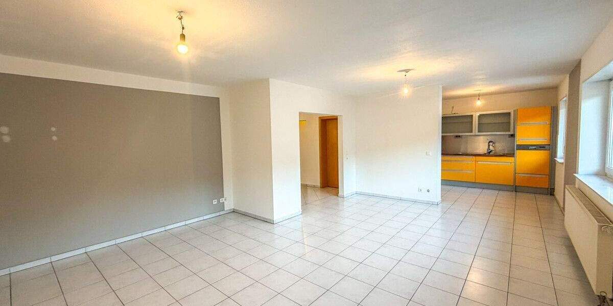 Etagenwohnung Leidersbach - 2 Zimmer, 80 m&sup2;, 600&euro; | Angebot:24710534