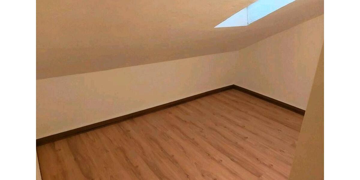 Dachgeschoßwohnung Bad Hönningen - 2 Zimmer, 60 m&sup2;, 800&euro; | Angebot:26032352