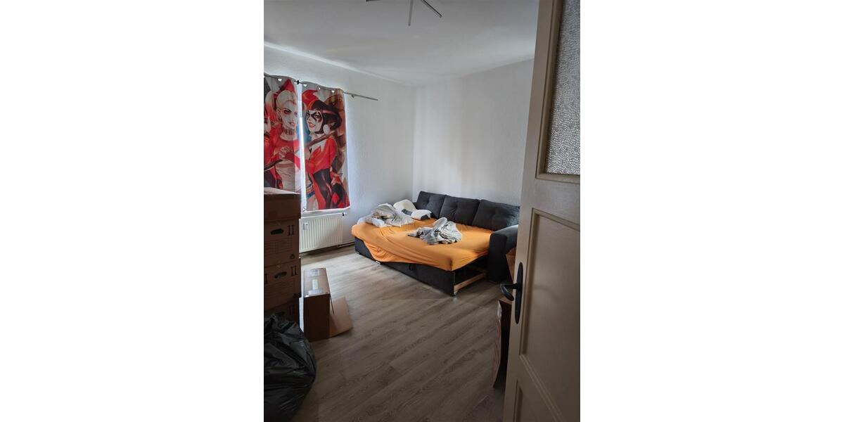 Etagenwohnung Merseburg - 4 Zimmer, 88 m&sup2;, 687&euro; | Angebot:25987109